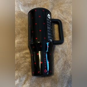 HydroJug 40oz Valentine’s Traveler | QUEEN OF HEARTS